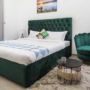Guest house Oyo 860 Studio Apartment, Maya Tower 4, Jumeirah Village Triangle, Dubai